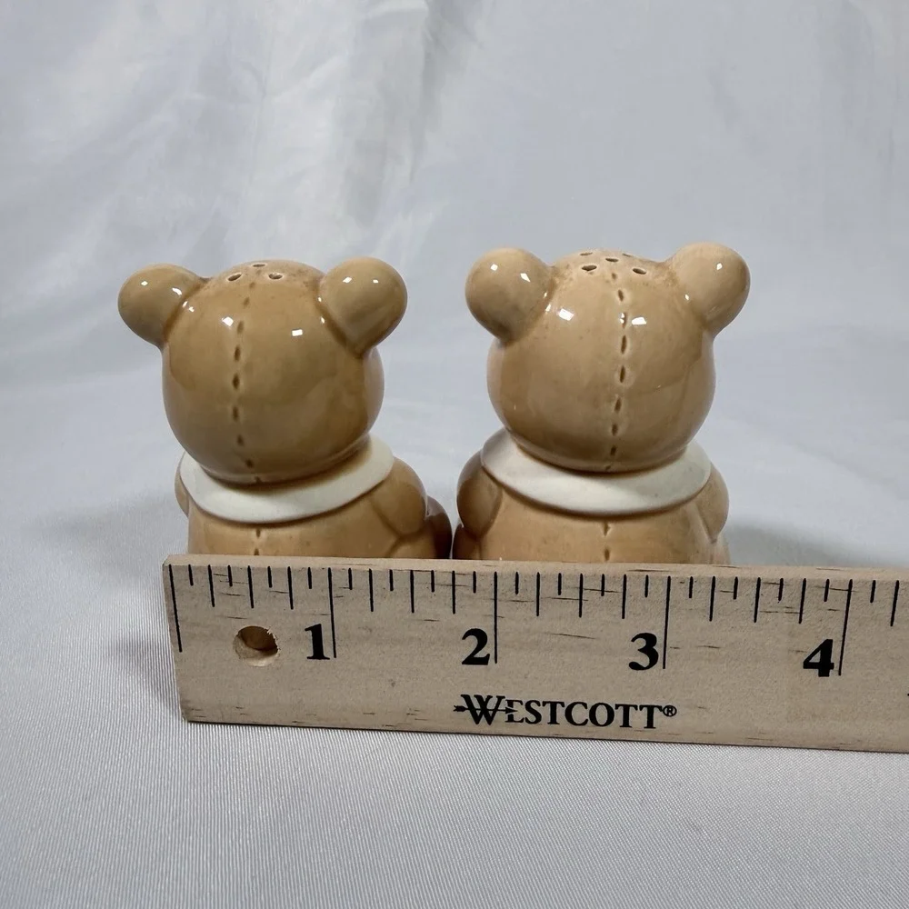 Vintage Lefton Ceramic Teddy Bear Salt Pepper Shakers 1984 Hand Painted Bows Set